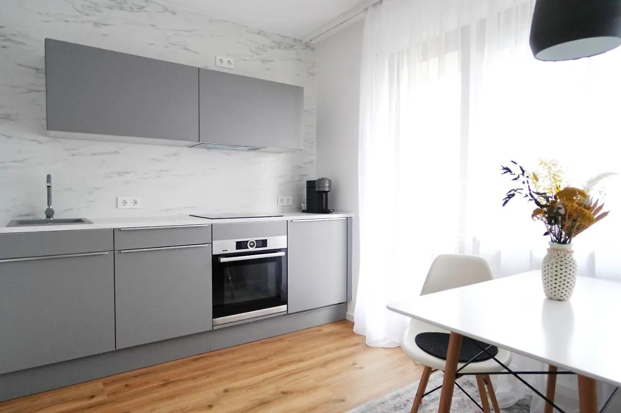 Apartment Mit Balkon Und Privatparkplatz Augsburg